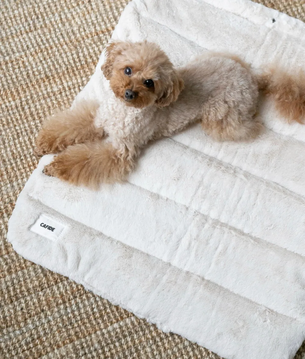 Cafide Leila rejsehundeseng pels beige