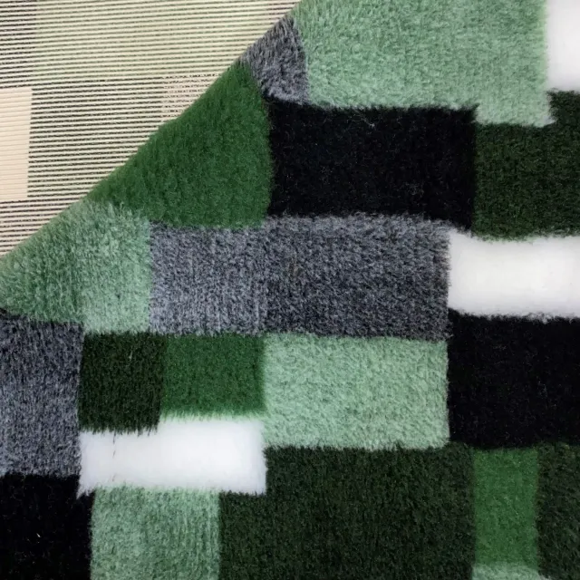 Vetbed Grøn Patchwork hundetæppe 80x100 cm skridsikker