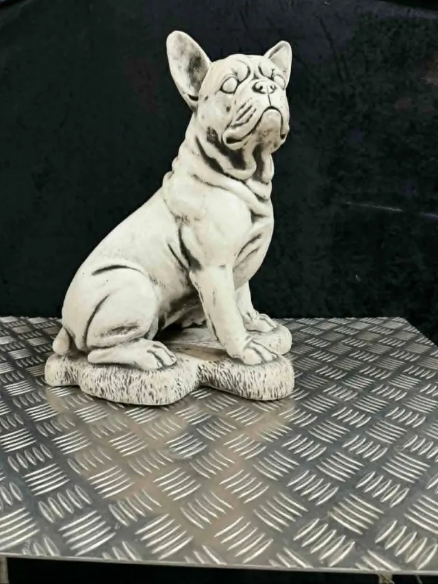 Klausen Fransk Bulldog betonfigur 45 cm vejrbestandig