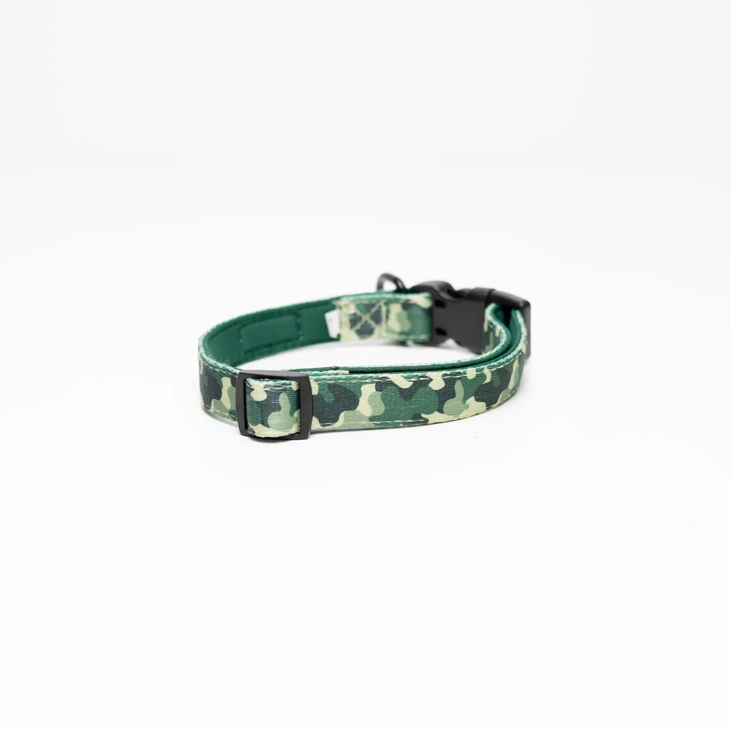 Tazz Green Camo hundehalsbånd justerbart