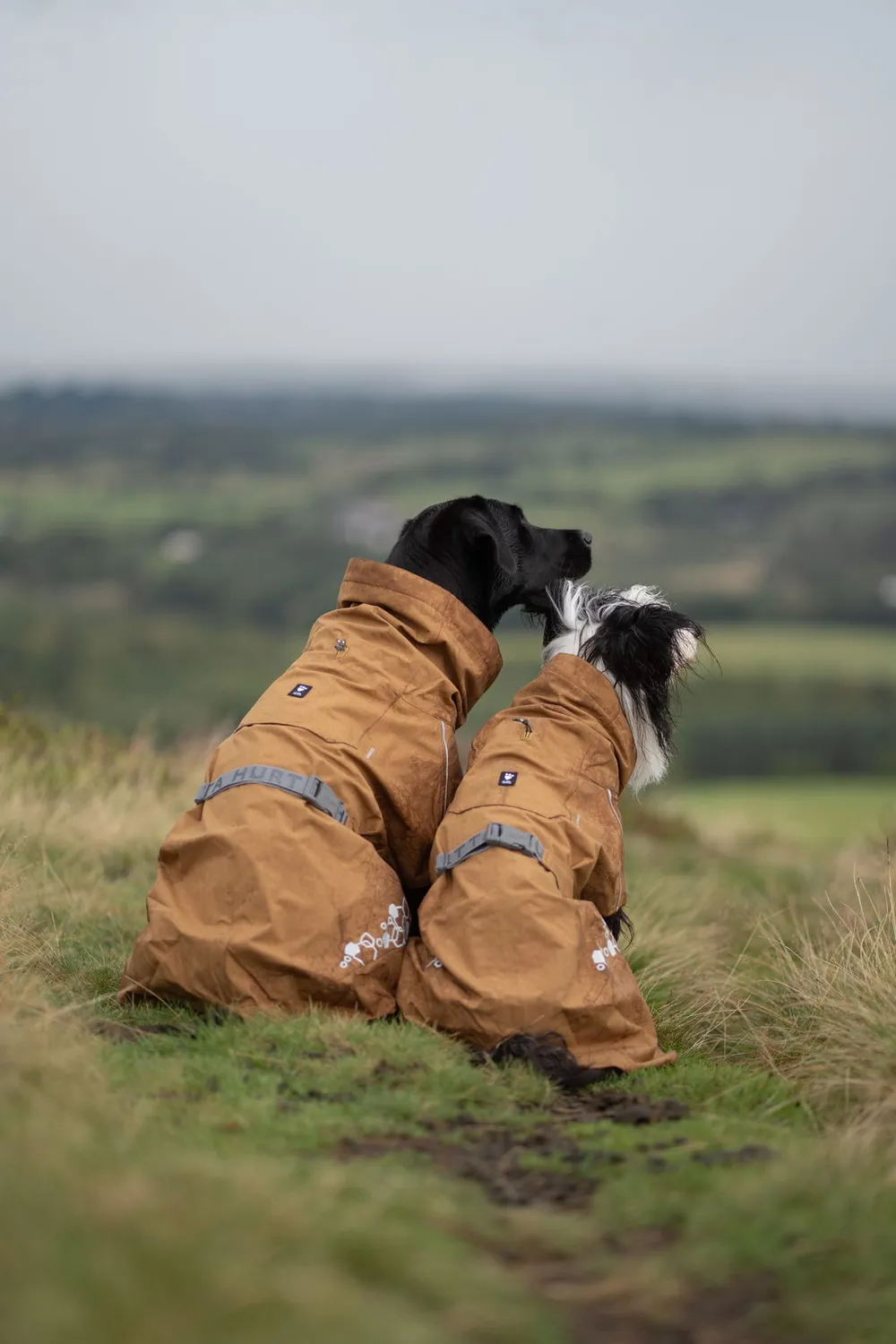 Hurtta Monsoon II regndækken hund cinnamon vandtæt