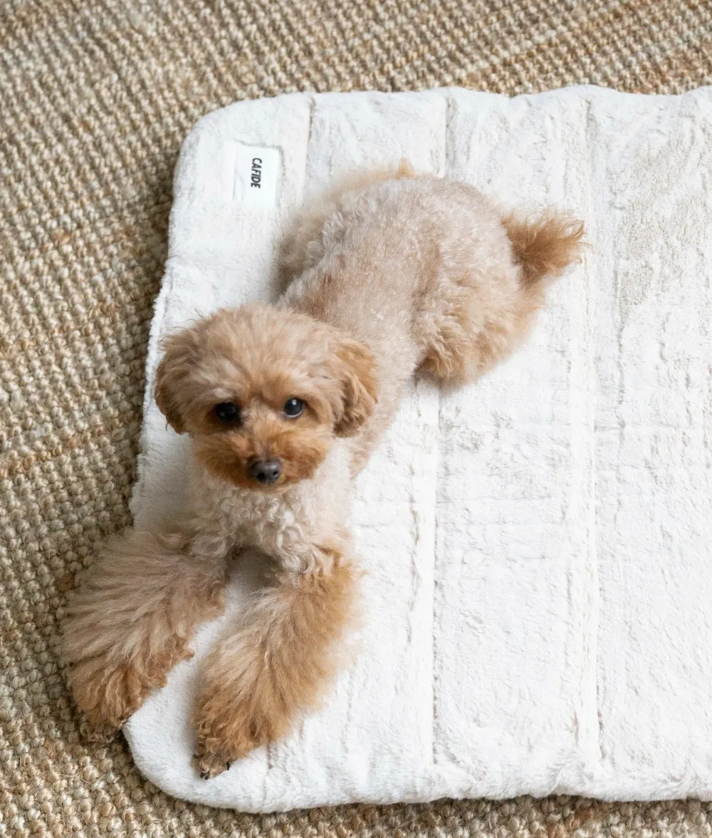 Cafide Leila rejsehundeseng pels beige