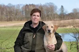 Retrieverbogen Lotte Evers hundebog håndbog alle racer